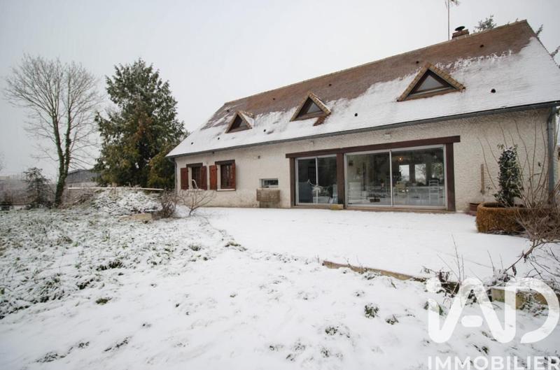 Maison - 215 m² - 10 pièces