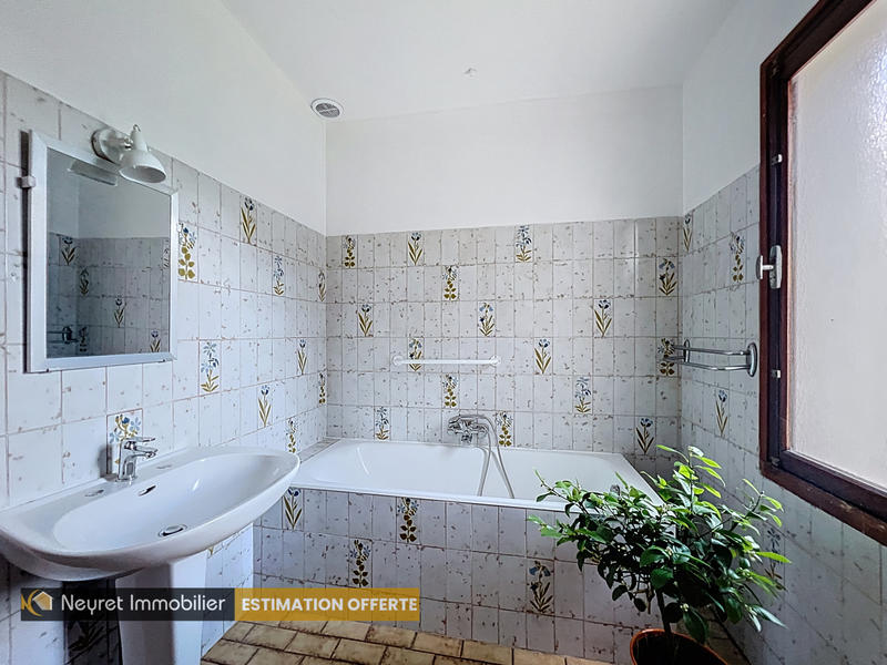 Maison - 170 m² - 7 pièces