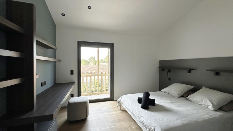 Maison d'architecte - 300 m² - 8 pièces