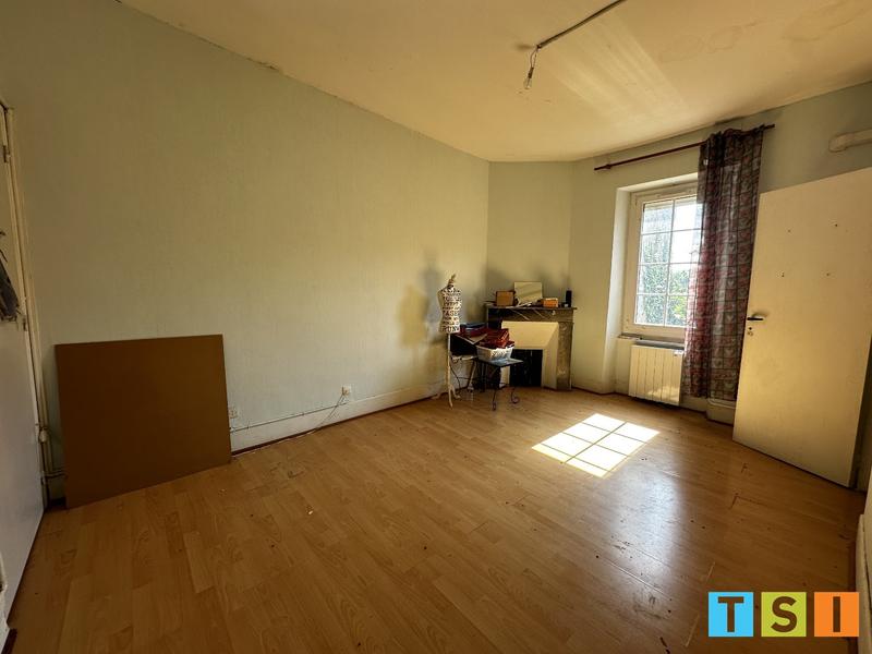 Maison - 191 m² - 12 pièces