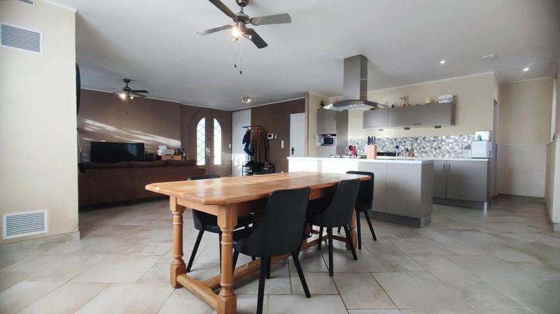 Maison - 195 m² - 7 pièces