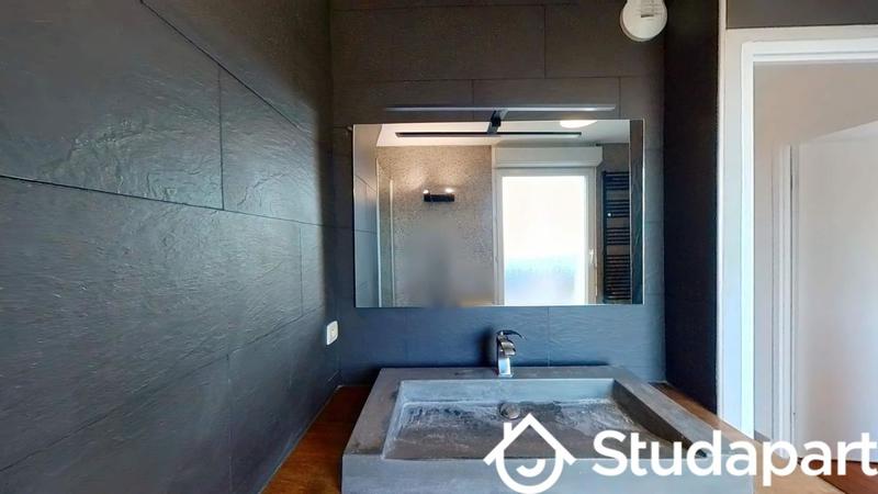 Chambre - 13 m² - 1 pièce