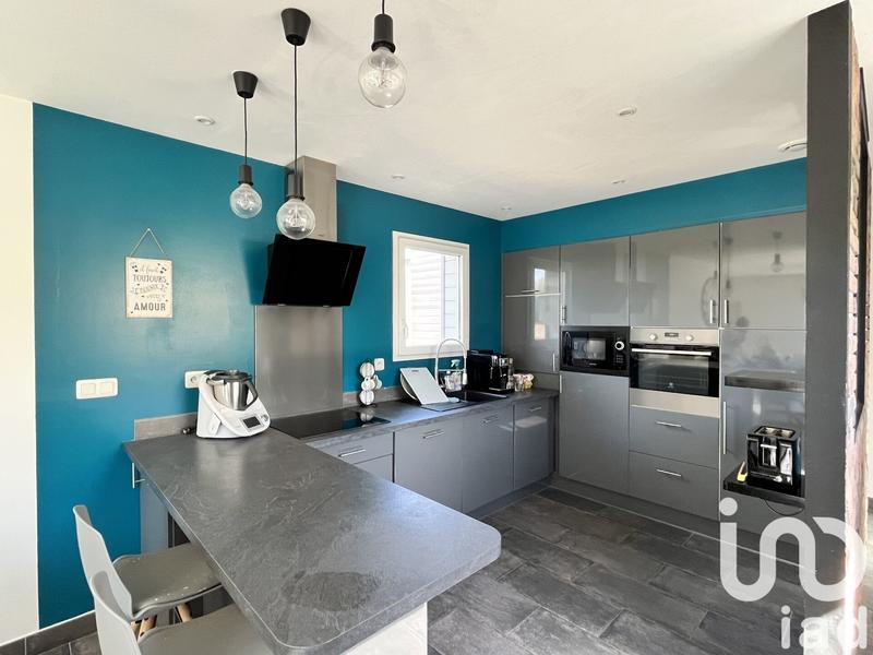 Maison - 99 m² - 6 pièces