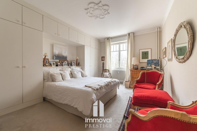 Appartement - 224 m² - 7 pièces