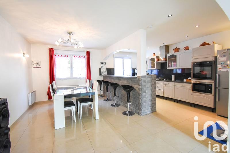 Maison - 196 m² - 6 pièces