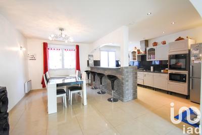 Maison - 196 m² - 6 pièces