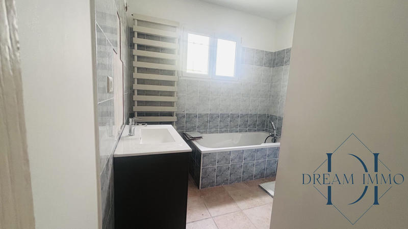 Maison - 100 m² - 4 pièces