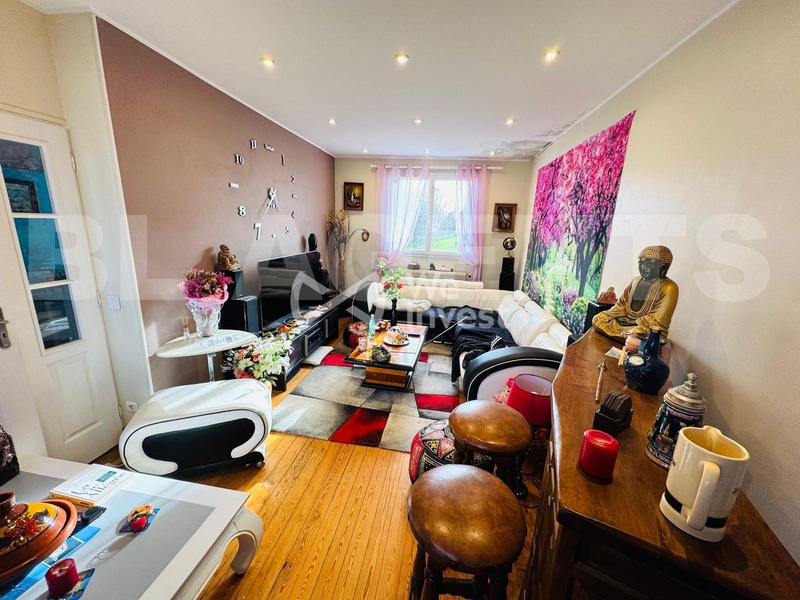 Appartement - 90 m² - 6 pièces