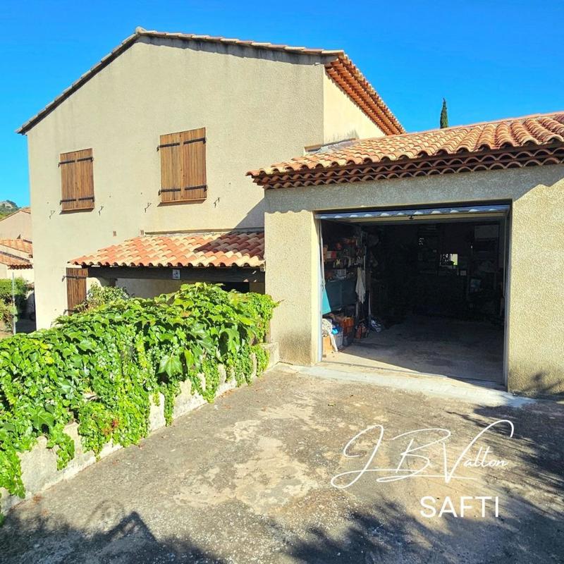 Maison - 100 m² - 6 pièces