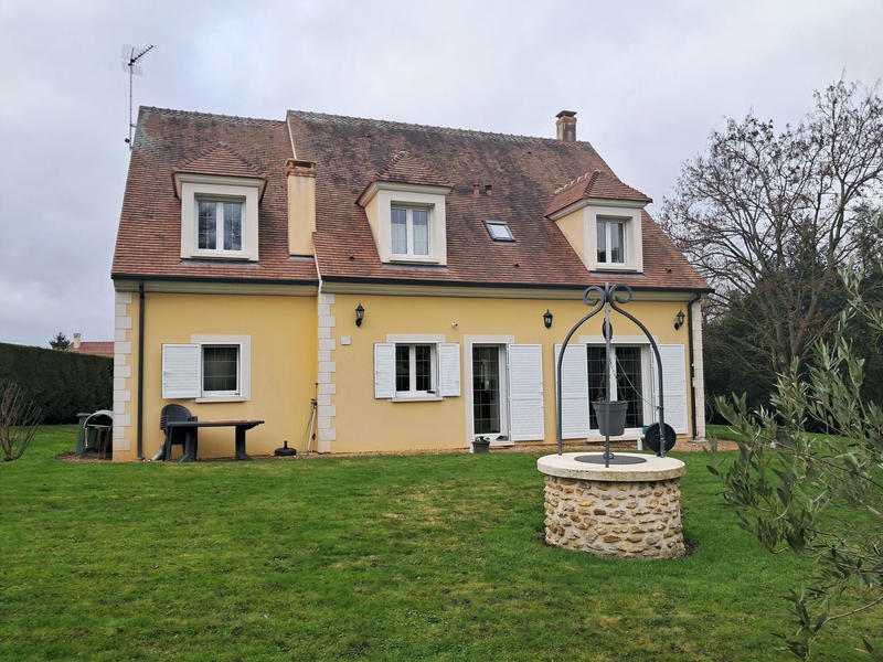 Maison - 205 m² - 7 pièces