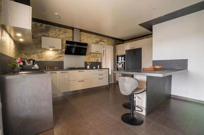 Maison - 162 m² - 5 pièces