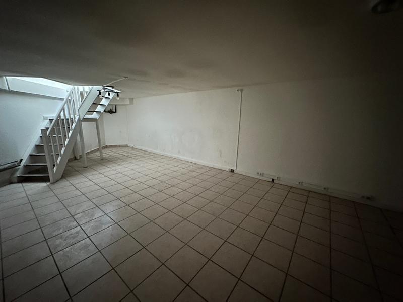 Local d'activités - 93 m²