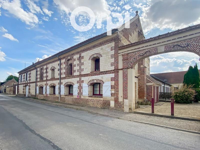 Appartement - 98 m² - 5 pièces