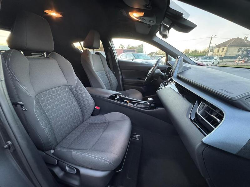 Toyota c-Hr 2.0 Hybrid - Bv E-Cvt 2020 Graphic