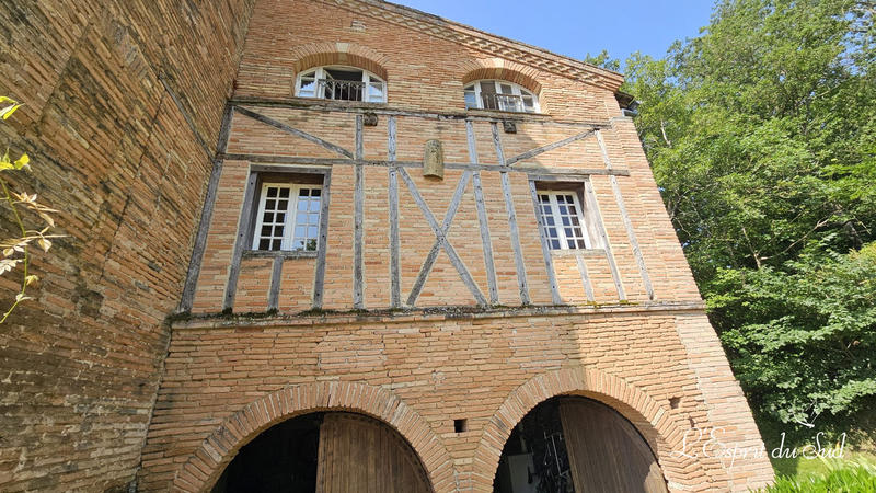 Bastide - 301 m² - 9 pièces