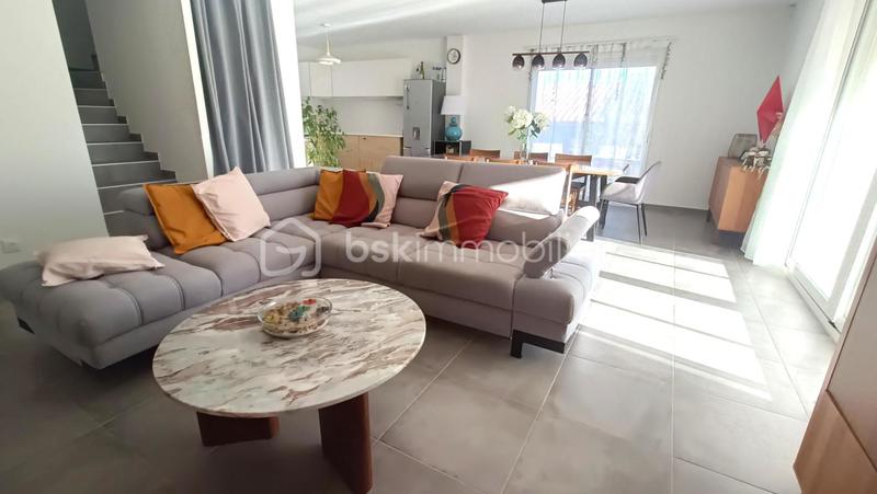 Villa - 93 m² - 4 pièces