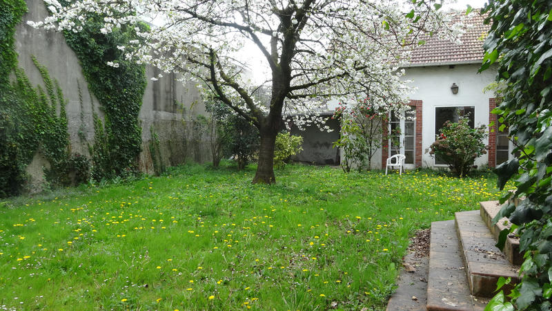 Maison - 258 m² - 11 pièces