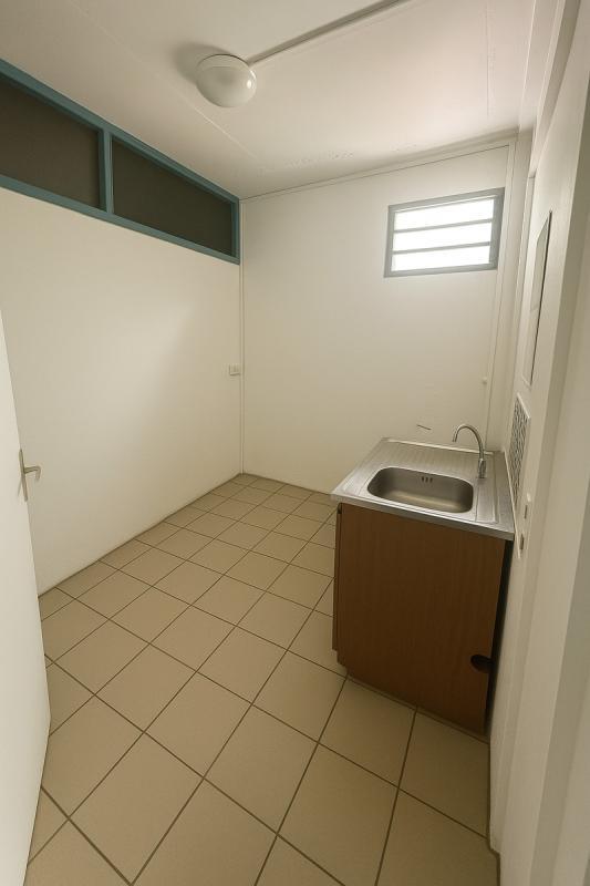 Local commercial - 104 m² - 3 pièces