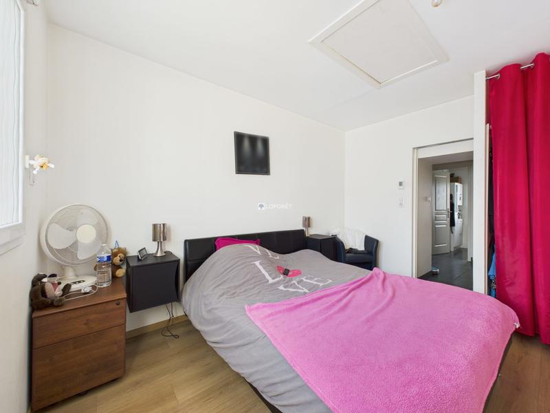 Maison traditionnelle - 90 m² - 4 pièces