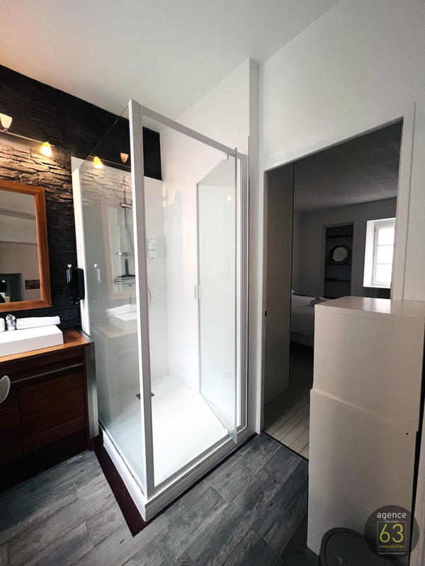 Appartement - 67 m² - 2 pièces