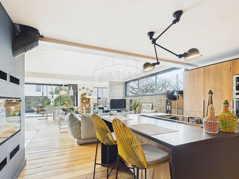 Maison - 175 m² - 6 pièces