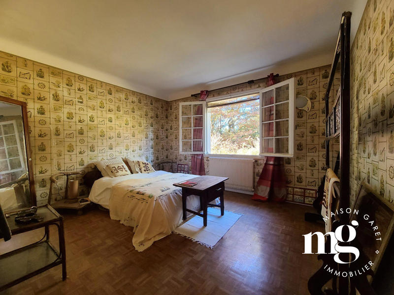 Maison ancienne - 250 m² - 9 pièces