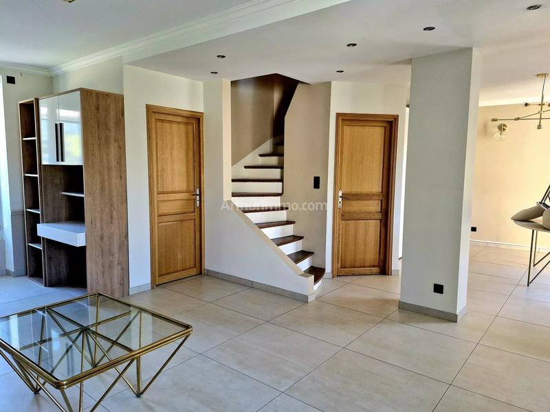 Maison - 110 m² - 6 pièces