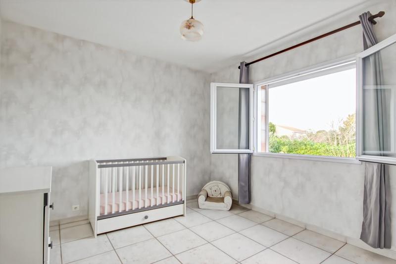 Maison - 203 m² - 7 pièces