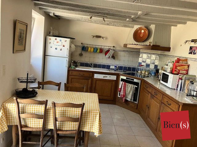 Maison ancienne - 237 m² - 8 pièces