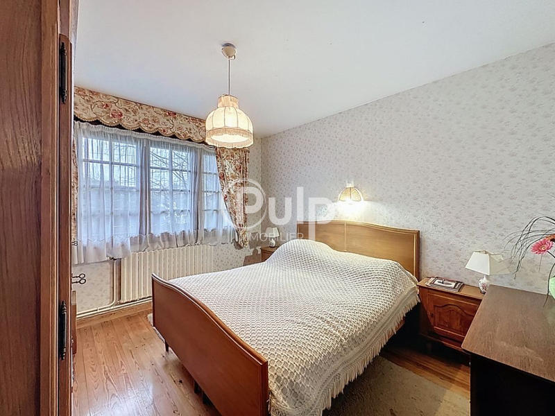 Maison - 172 m² - 8 pièces