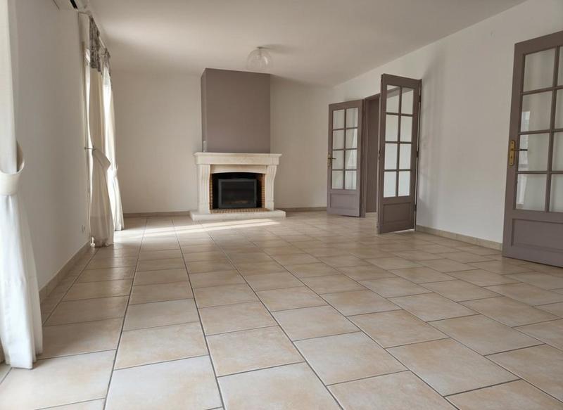 Propriété - 180 m² - 8 pièces