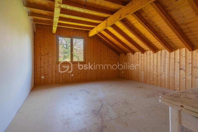 Maison - 111 m² - 6 pièces