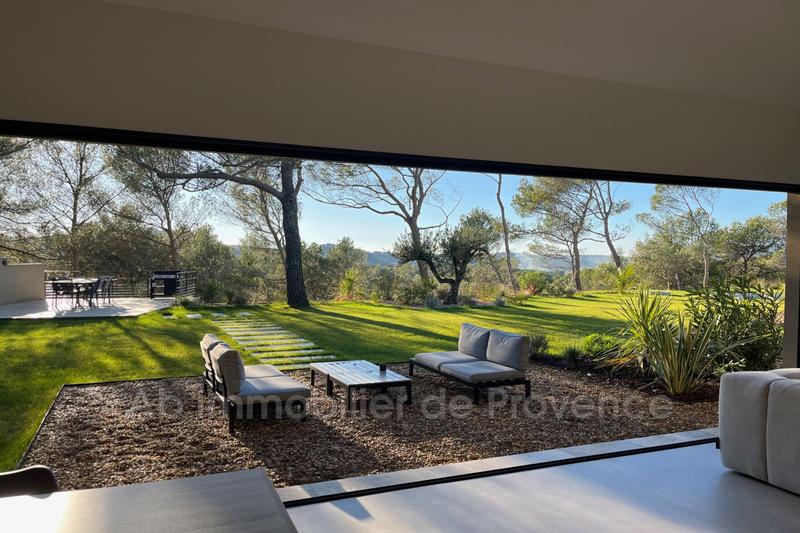 Maison contemporaine - 83 m² - 6 pièces