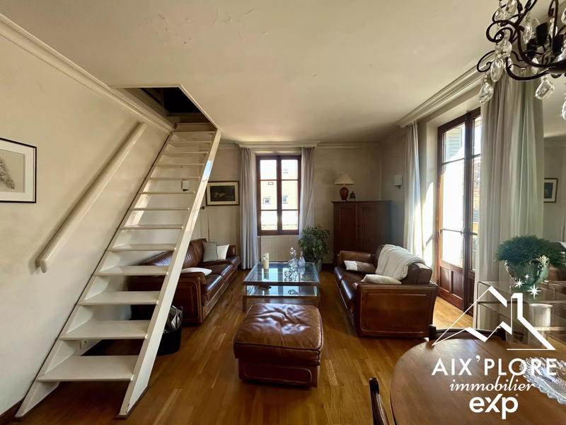 Appartement - 104 m² - 4 pièces