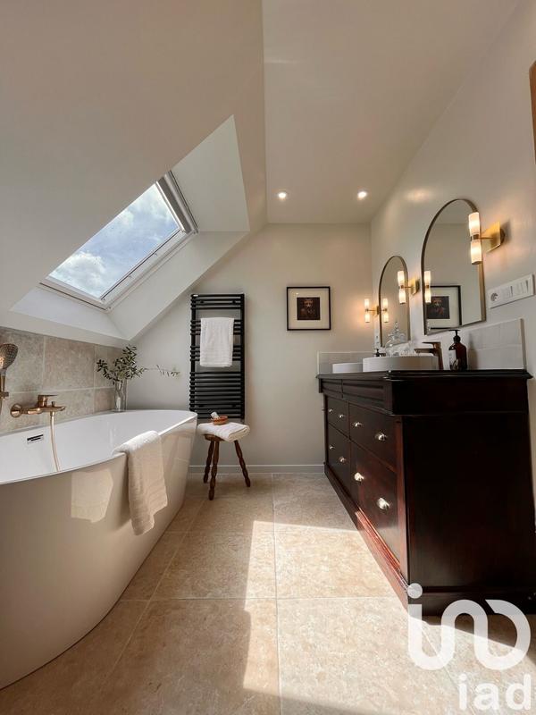 Maison - 171 m² - 7 pièces