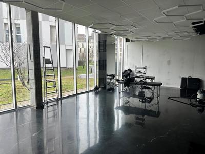 Local commercial - 130 m² - 4 pièces