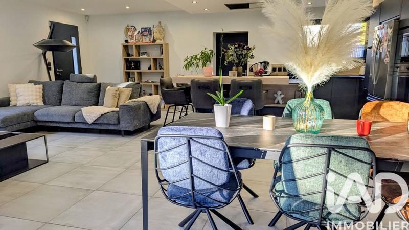 Maison - 105 m² - 5 pièces