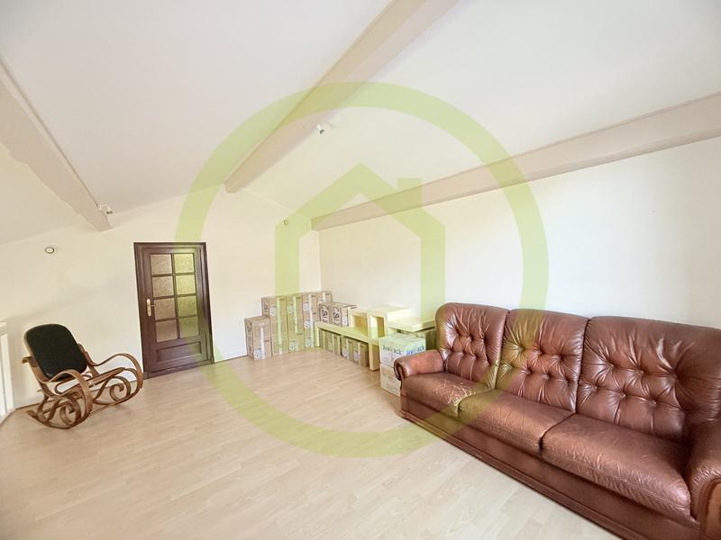 Maison - 180 m² - 5 pièces