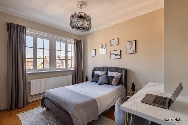 Maison ancienne - 260 m² - 8 pièces