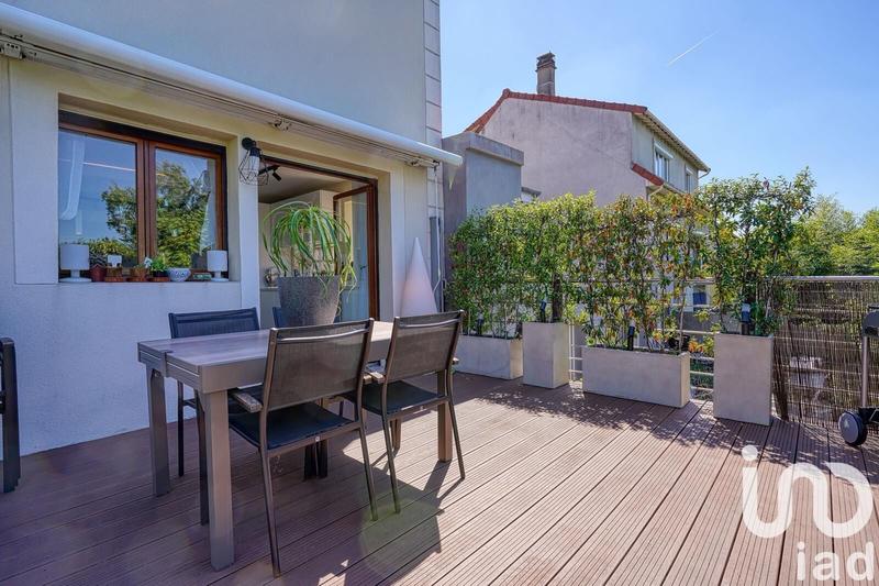 Maison - 140 m² - 5 pièces