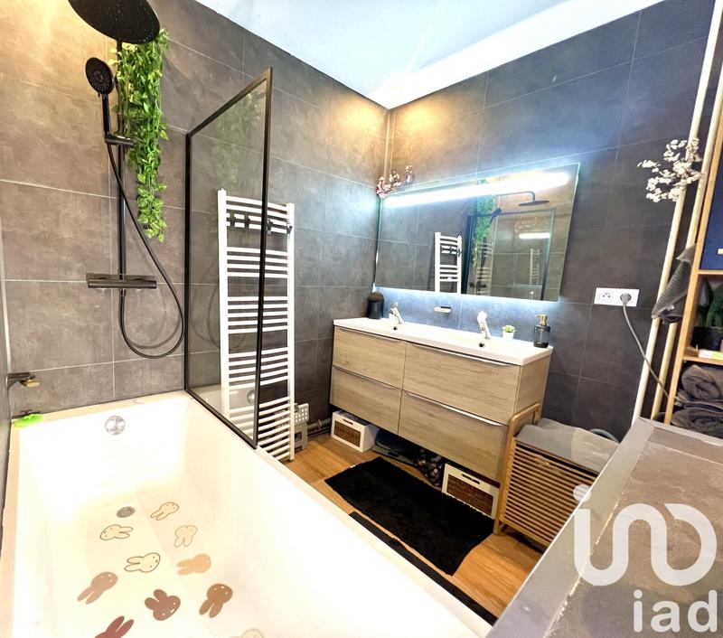 Appartement - 83 m² - 4 pièces