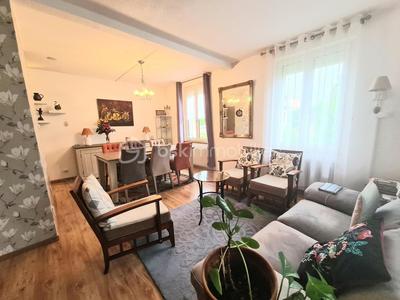 Maison - 88 m² - 4 pièces