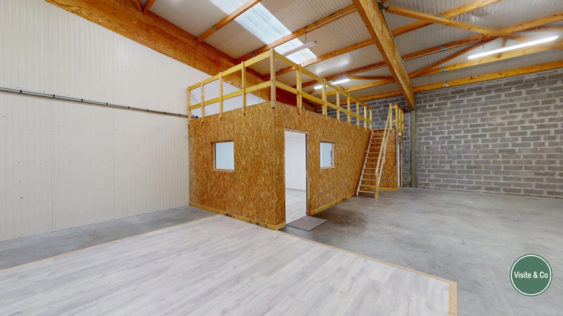 Entrepôt - 167 m²