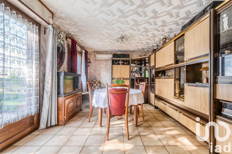 Maison - 94 m² - 5 pièces