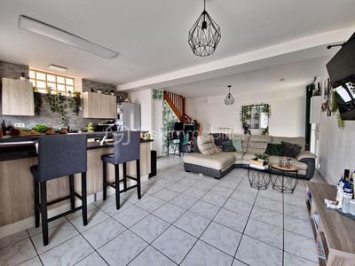 Duplex - 69 m² - 4 pièces