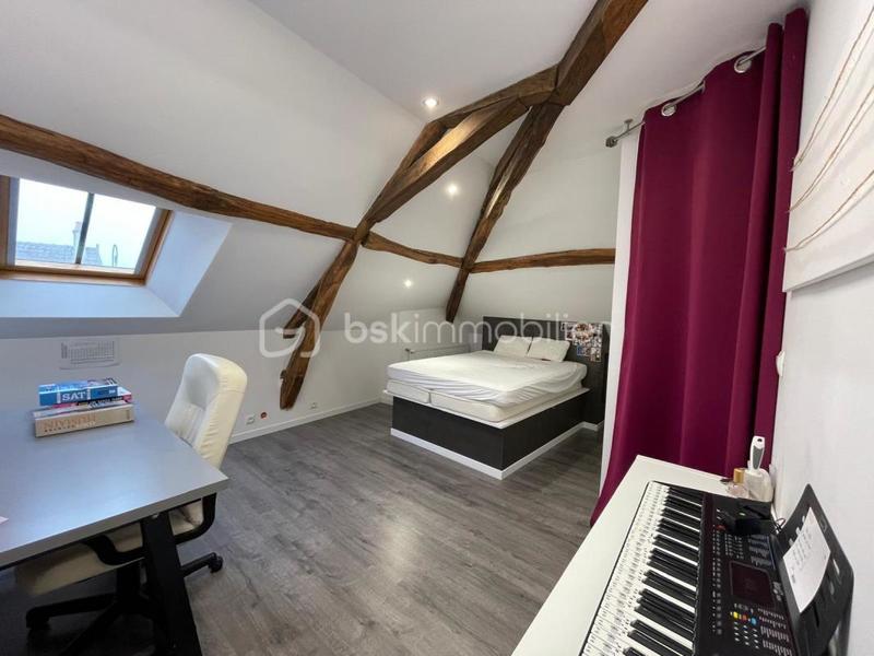 Maison en pierre - 228 m² - 8 pièces