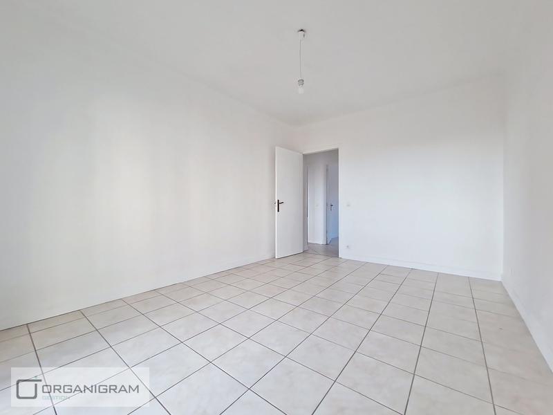 Appartement - 98 m² - 4 pièces