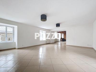 Maison - 176 m² - 8 pièces