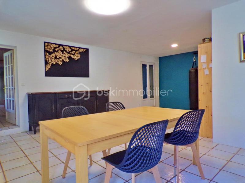 Maison traditionnelle - 171 m² - 6 pièces