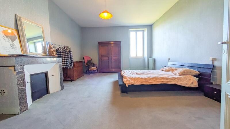 Maison de maîtres - 460 m² - 10 pièces